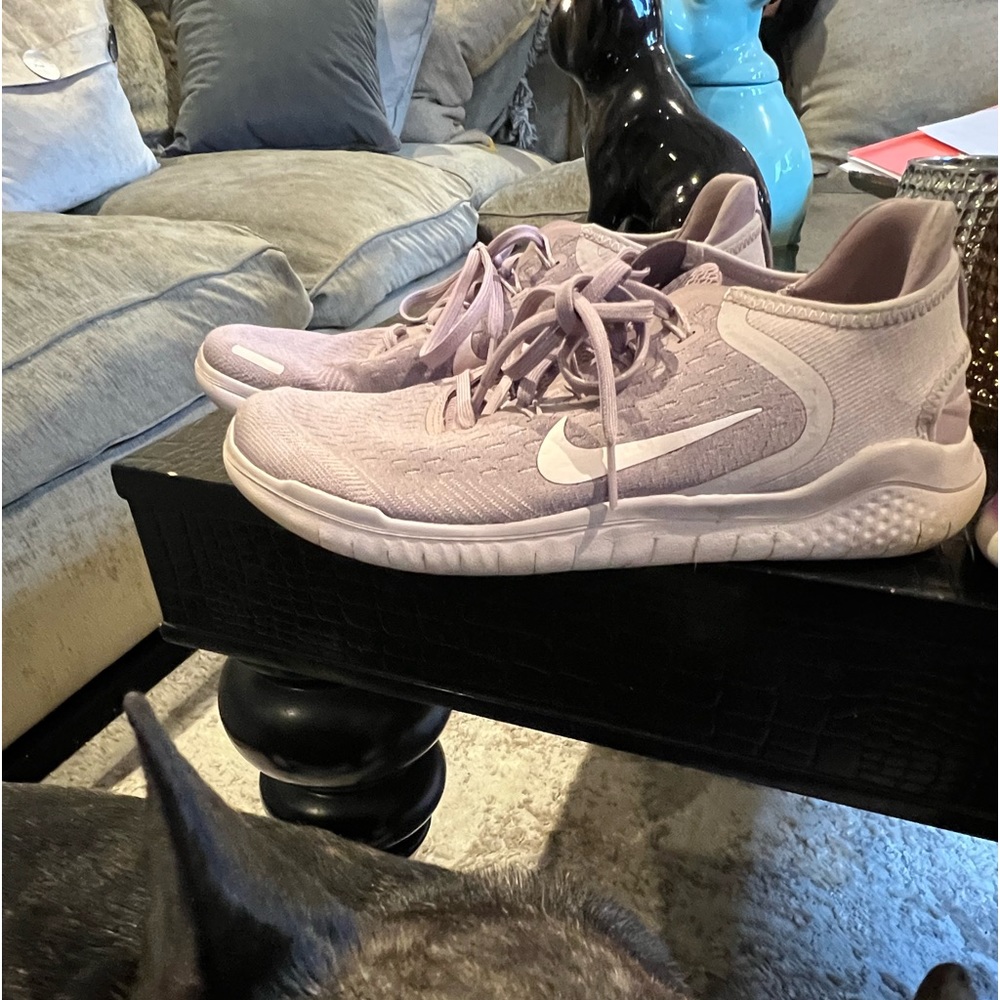 Nike free 8 1/2 light purple And white